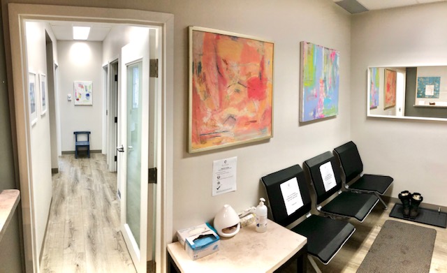 JM Nutrition Downtown Toronto Dietitian and Nutritionist Office Reception Area